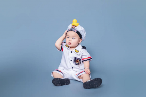 平阳宝宝老摇头怎么回事